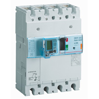 DPX3: kompakt prekidac 250A, 4P, F, FC, In=40A, Un=380/415V (Icu=25kA, Ics=100%Icu), elektronska zastitna jedinica (In=40A, Ir=0.4-1In, Isd=1.5...10In, Tr=3…15s, Tsd=0…0.5s, LCD), sa modulom diferencijalne zastite sa LCD (podešavanje osetljivosti: 0.03-0.3-1-3–3A, podešavanje vremena kašnjenja: 0-0.3-1-3s)